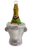 Schampusflasche im Kübel