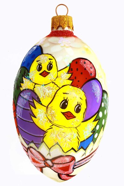 Osterei mit Küken