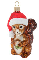 Eichhörnchen mit Weihnachtsmütze