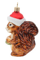 Eichhörnchen mit Weihnachtsmütze